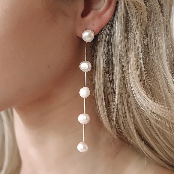 Casa Clara x Lulus 14KT Gold Freshwater Pearl String Drop Earrings - Picture 1 of 6